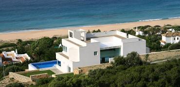 Los precios de los apartamentos turísticos y los hoteles en la costa suben de cara a verano