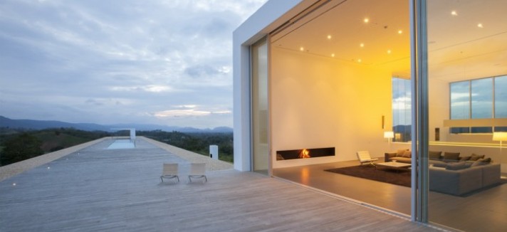 42-Pool-area-700x466