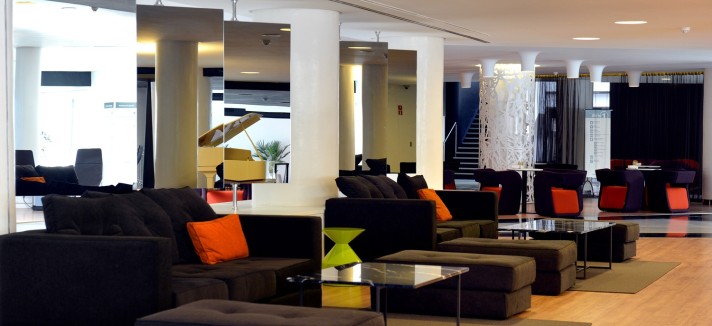 hotel-renacimiento-lobby1_0