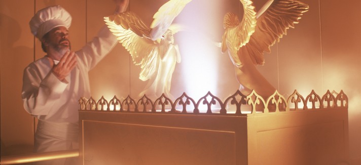 holy_17