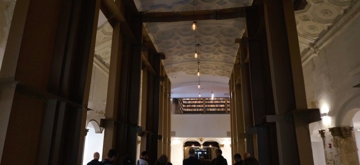 de_banco_a_centro_artistico_07