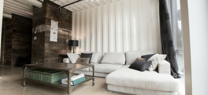La vivienda hecha reciclando materiales comerciales