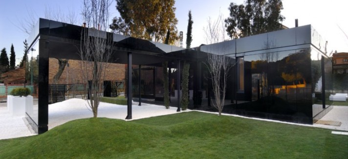 Modularing House By A-Cero Architects