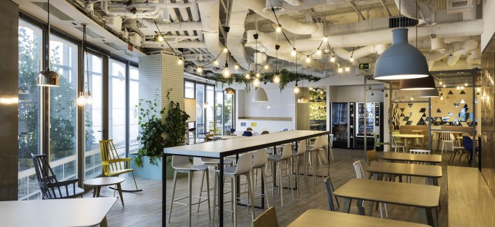 ey7