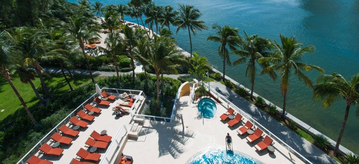 miami-pool-beach-boat