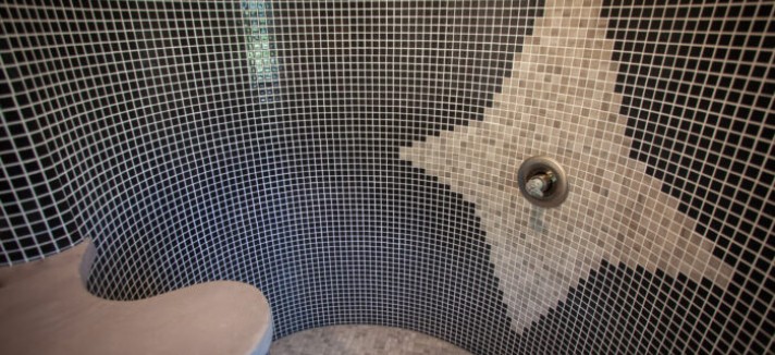 Un mosaico en las paredes
