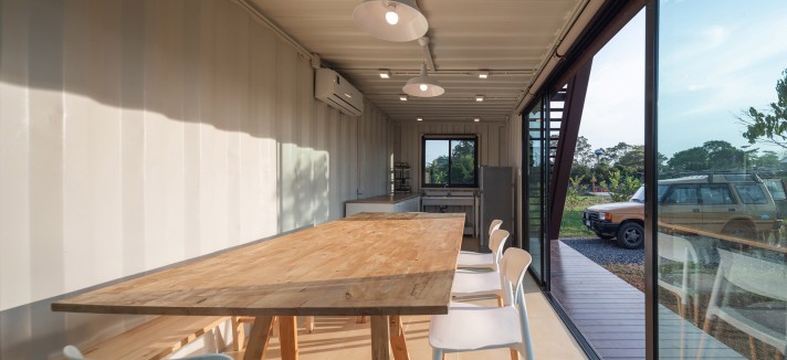 Comedor The Container Cabin
