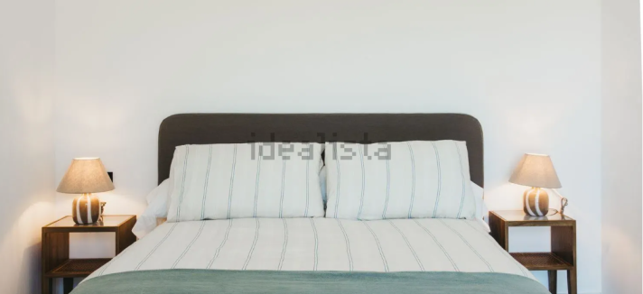 Dormitorio de un chalet en Can Llobet