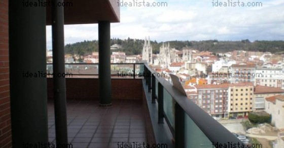 Un ático como el que presuntamente no declaró el alcalde de Burgos, a la venta en idealista.com