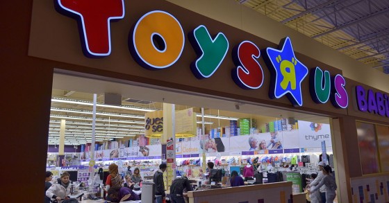 Toys “R” Us se declara en quiebra acosada por el efecto Amazon