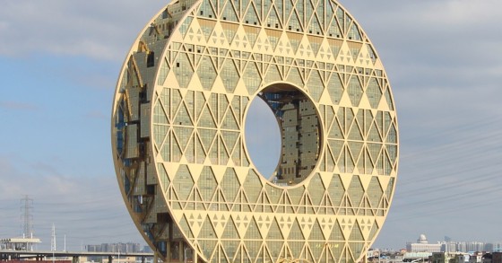 Para comérselos: estos insólitos edificios parecen un dónut