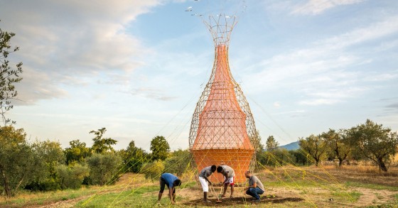 Warka Water, la torre de bambú para combatir la sequía 