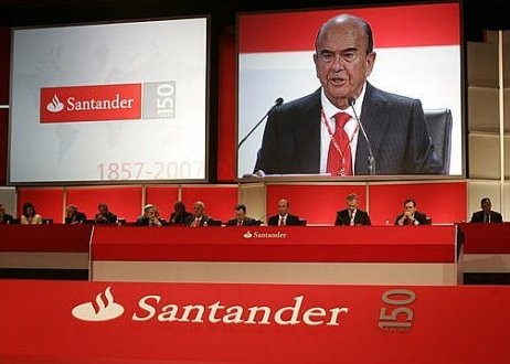 Santander venderá con descuento a sus empleados pisos de inmobiliarias en apuros