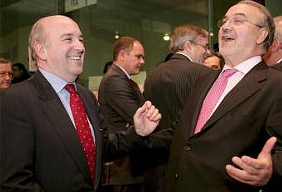 "La caída del precio de la vivienda puede acabar este año", dice solbes