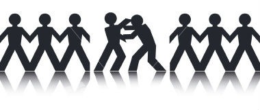 ¿Quién vende más barato? Batalla encarnizada entre promotoras y bancos