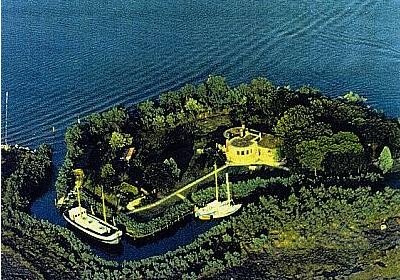 Islas exóticas en venta desde 2 millones de euros