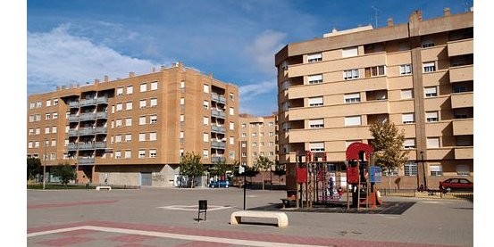 Vpo móstoles: la crisis obliga a ofertar 2.600 pisos a personas de otros municipios