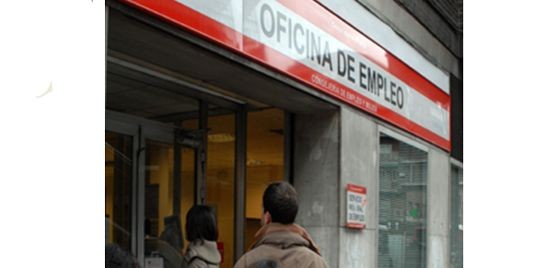 el 56,6 % de los encuentros considera que dentro de un año la situación será igual Los españoles se preocupan menos por el paro