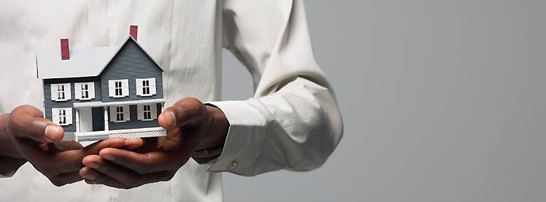 "Hay que superar el mito que existe en España de que las inmobiliarias te engañan"