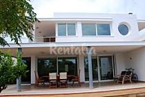 Top de casas en alquiler para este verano en islas Baleares y Canarias