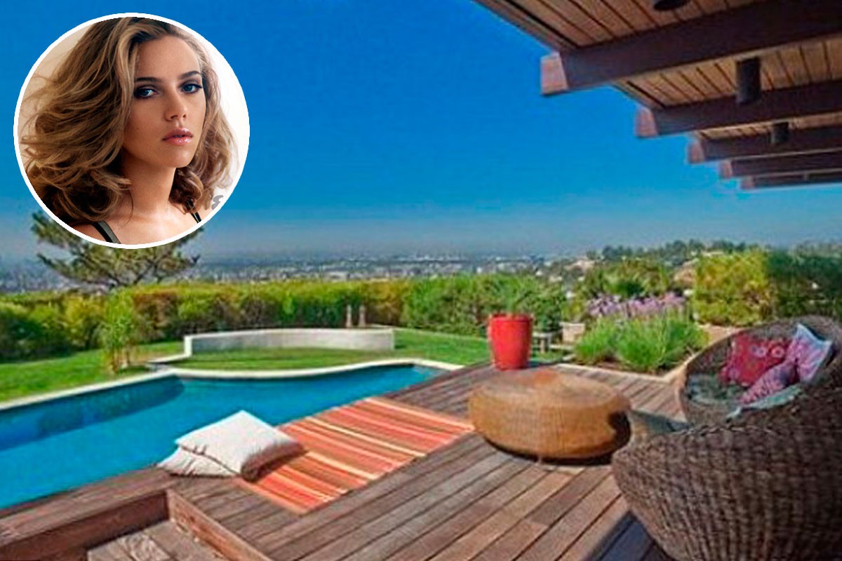Scarlett Johansson se muda a una nueva casa estilo años 60 en Los Ángeles (fotos)