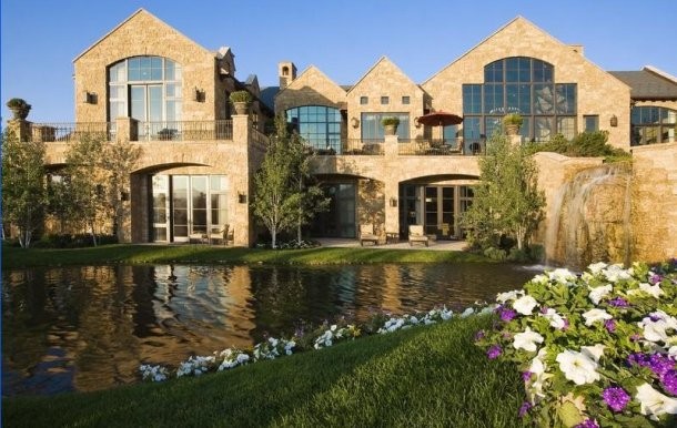 Finca del siglo xviii en plena pradera de colorado