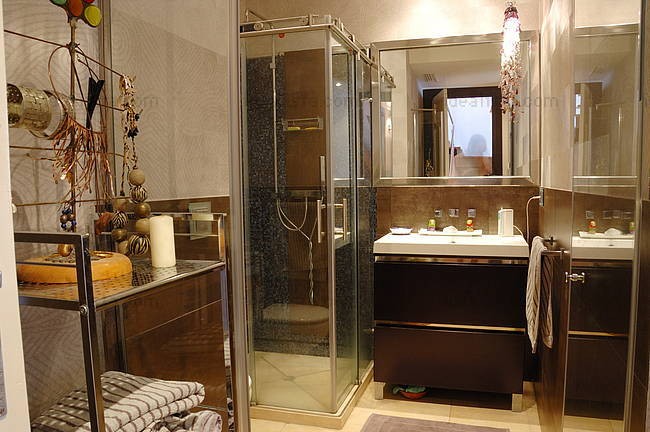 g_VW0000003393391_12_1283867404368