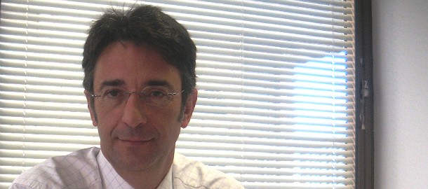 Corral: "si los bancos quieren vender casas, tienen que asumir pérdidas"