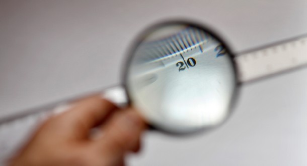 La banca da dos valores a cada piso: uno para la hipoteca y otro inferior para la subasta