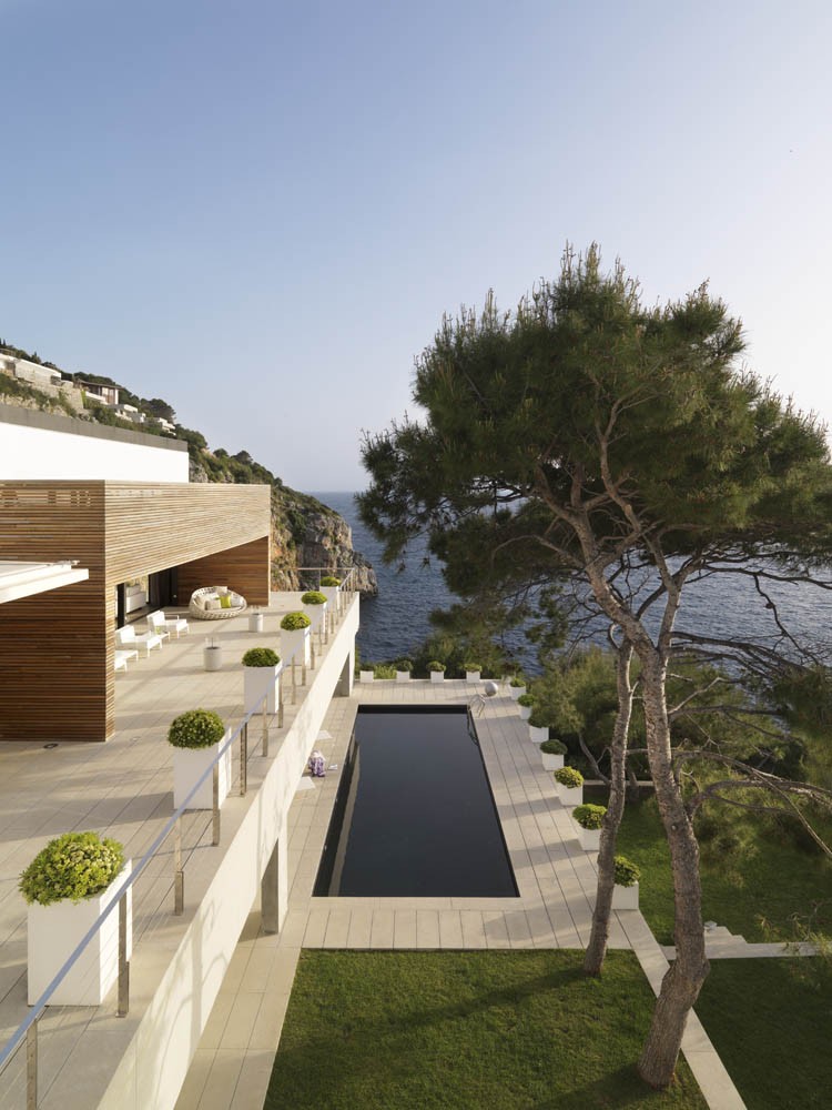 Pure-White-House-01-2_0