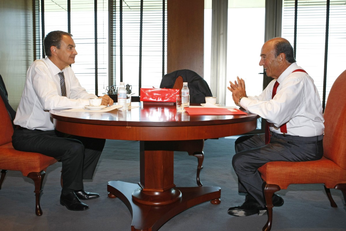zapatero y botín reunidos en la ciudad de santander Zapatero: "el indulto a saenz se entendió que era razonable y punto"