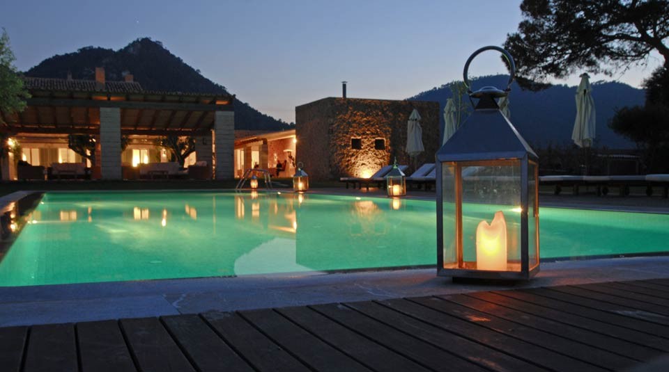 Hoteles con encanto: can simoneta, sobre un acantilado en Mallorca