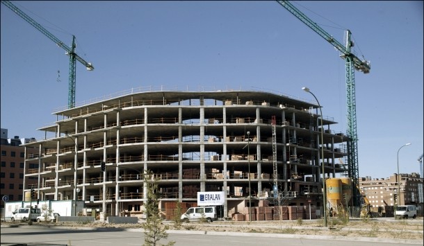 2011 será el año en que menos visados de viviendas se concedan desde el inicio de la crisis, según bbva