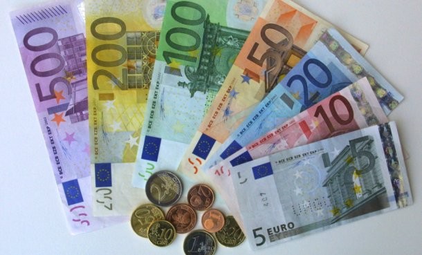 hay entidades financieras que venden con descuentos paquetes de hipotecas a otras entidades ¿Qué pasa si el banco vende mi hipoteca?