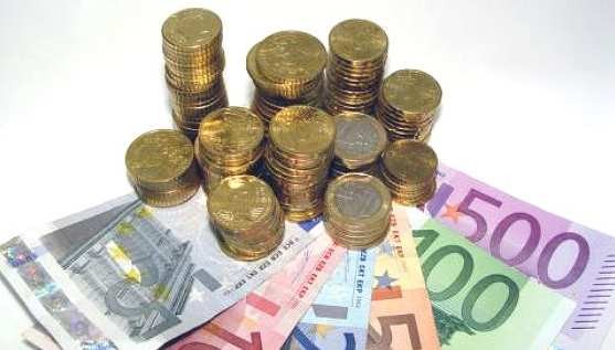 sube el esfuerzo que supone comprar una vivienda Los pisos bajan de precio, pero cuesta más pagarlos