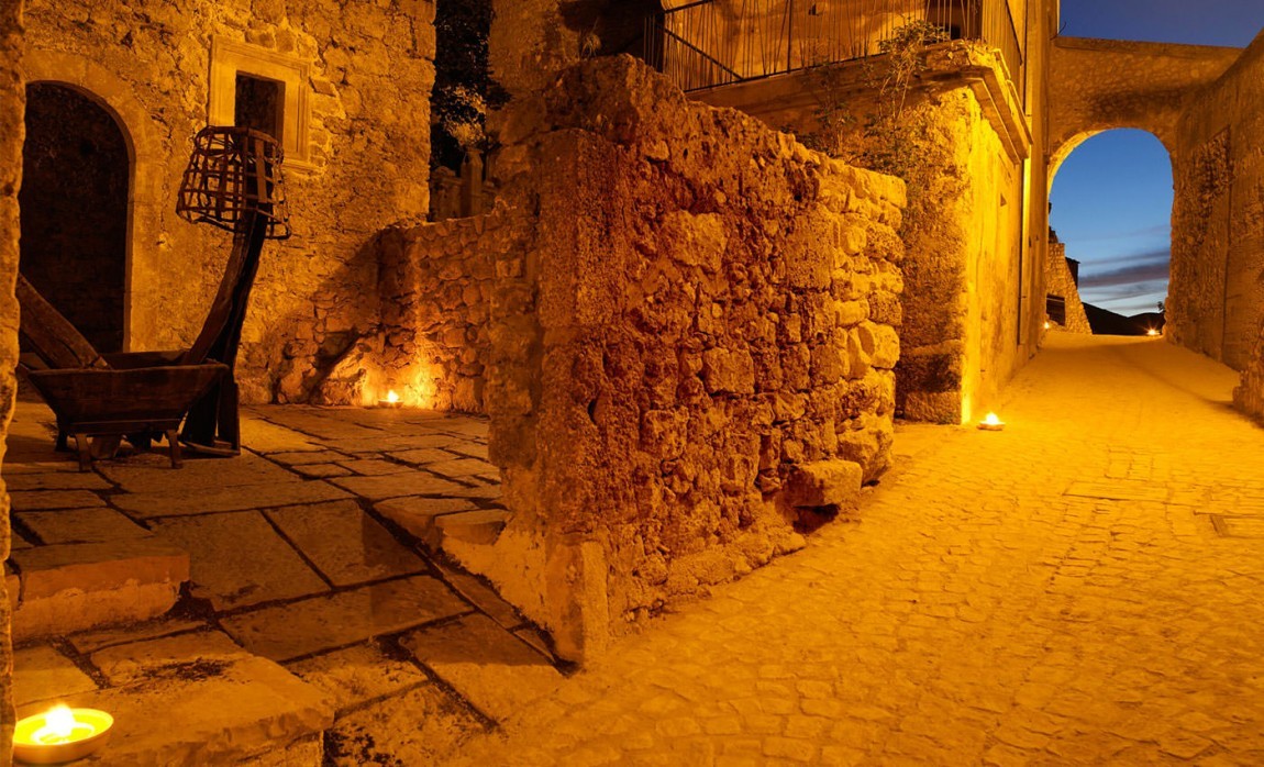 Le-Grotte-Della-Civita23