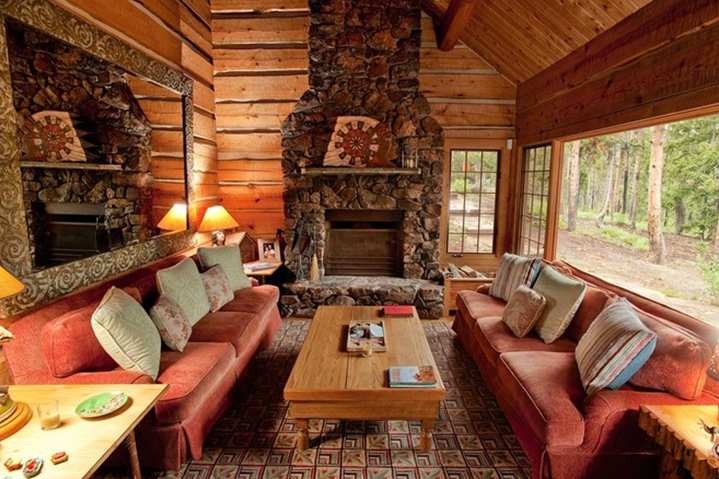 Casas de famosos: bruce willis pone a la venta su vivienda en idaho con vistas al lago