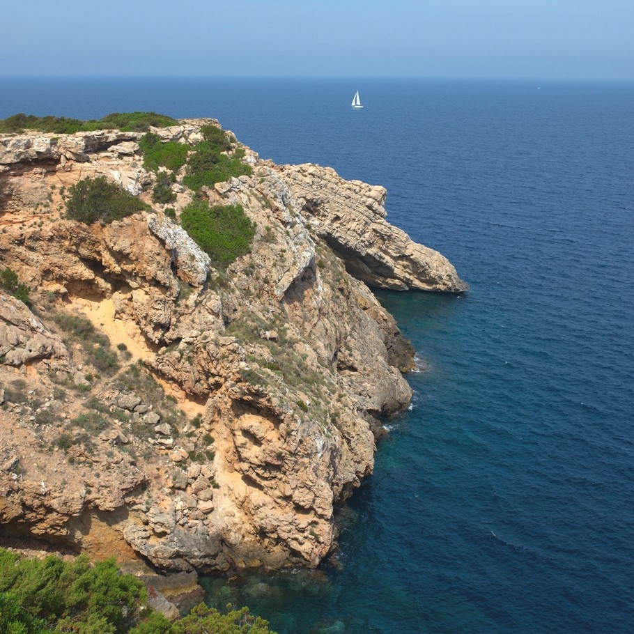 Luxury-Villa-Ibiza-23-910x910