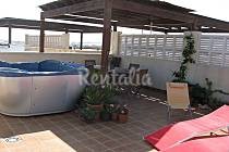 Las casas con jacuzzi más bonitas para alquilar este verano en España, Italia y Portugal (fotos)