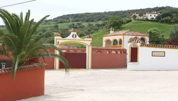 finca ambiciones, de jesulín de ubrique La subasta de un tercio de la finca de jesulín de ubrique queda desierta