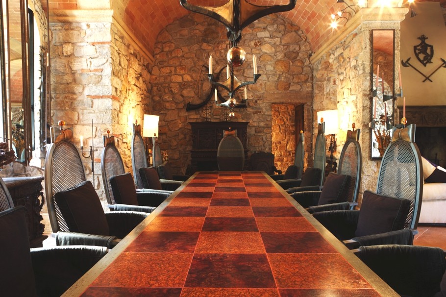 Luxury-Italian-Castle-Tuscany-06