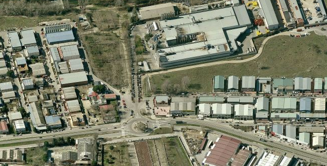 imagen aérea de un polígono de madrid Los polígonos industriales se están vaciando