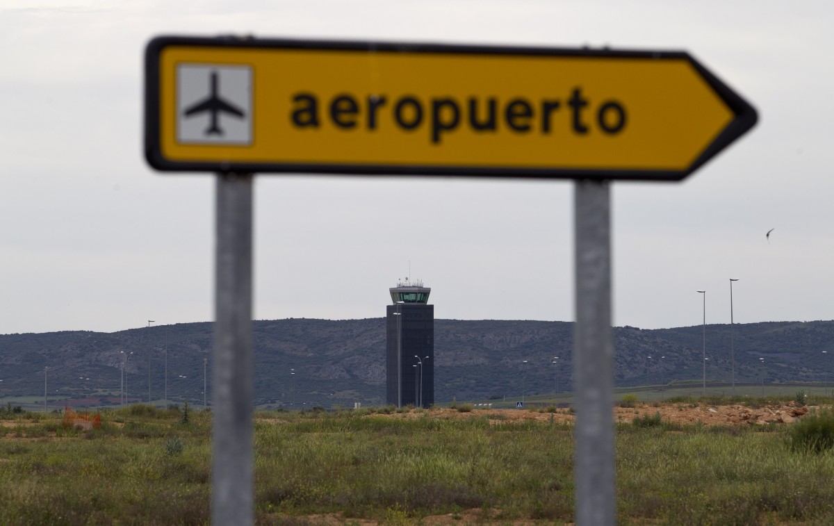 Almodóvar utiliza como plató de cine el aeropuerto fantasma de Ciudad Real