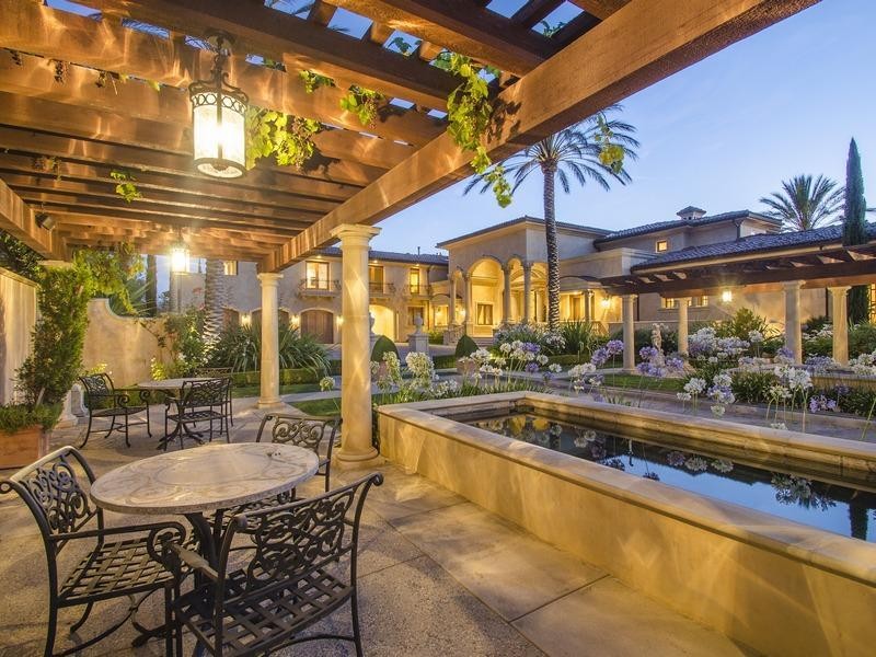 Casas de ensueño: una villa de exquisito diseño italiano en california 