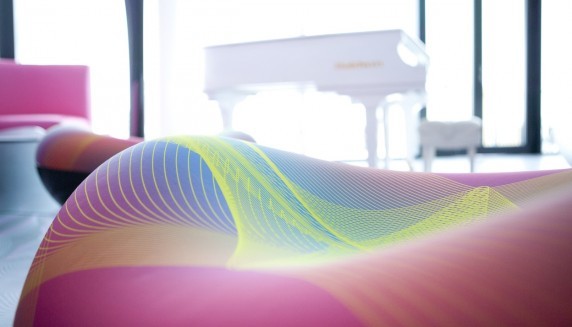 nhow_suite_livingroom_01_med