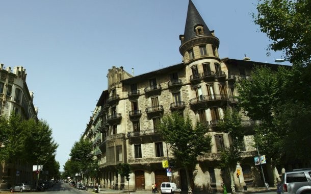 Cataluña subastará la casa burés para reconvertirla en un hotel de lujo