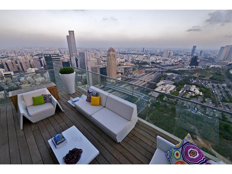 Casa de ensueño: un tríplex de diseño con el que tocar el cielo en tel aviv