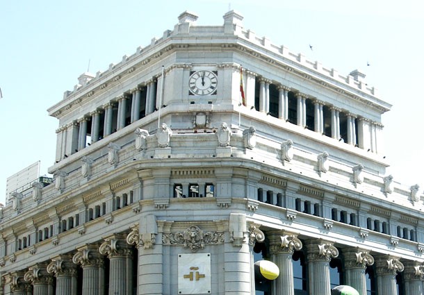 el gobierno venderá inicialmente 100 edificios públicos El gobierno venderá 100 edificios públicos en busca de cientos de millones de ingreso extra