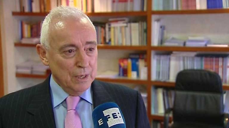 Los bancos y cajas paralizarán los desahucios en los casos "extremos"