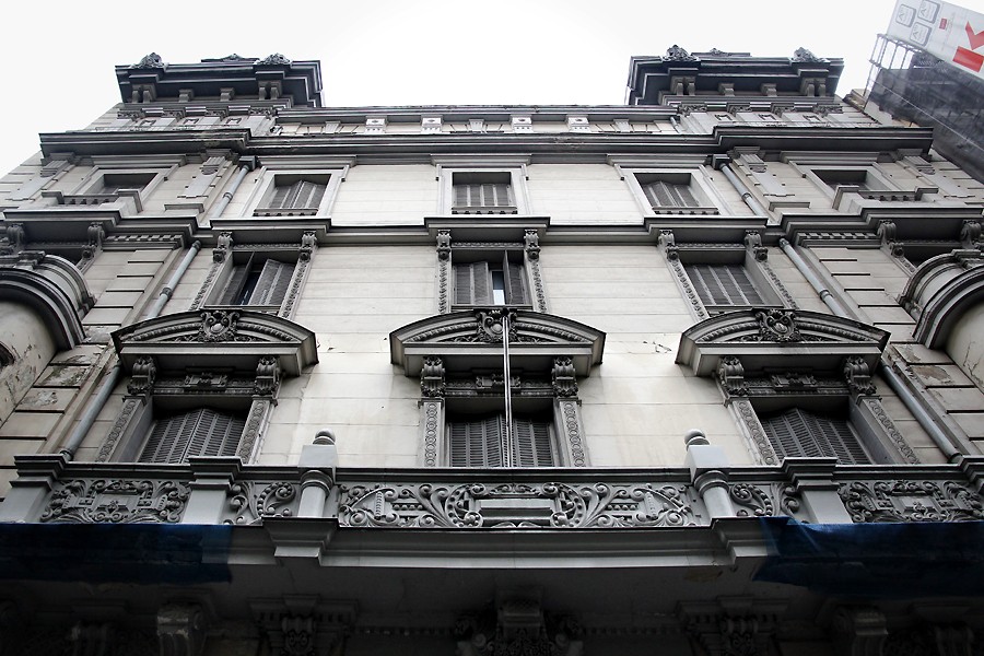 fachada principal del palacio situado en el nº 19 de la castellana El gobierno pone a la venta el palacio de la castellana que sirvió de sede a la cnmv (fotos)